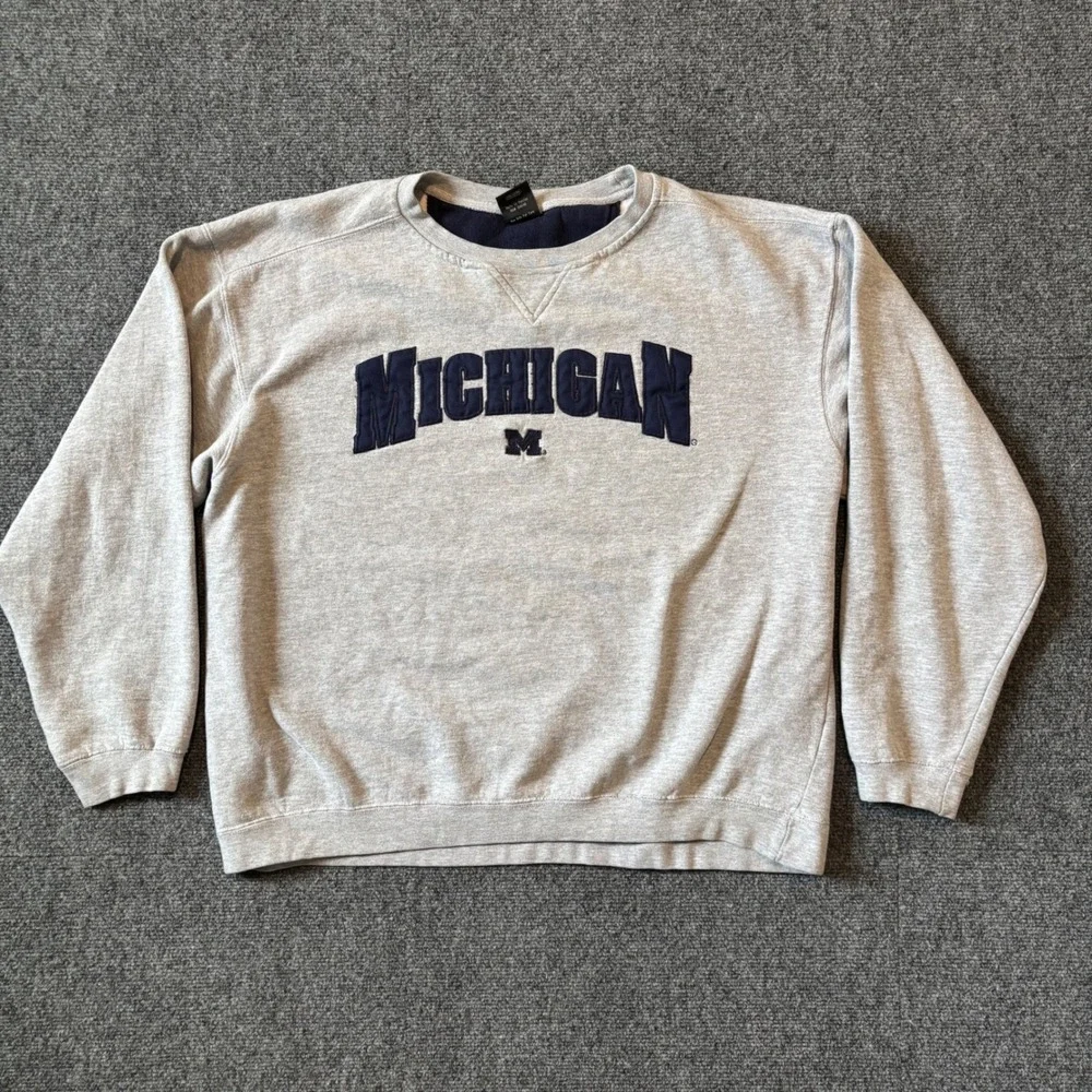 Starter Michigan Wolverines Sweatshirt Mens XL Gray Crewneck Tackle Twill Logo